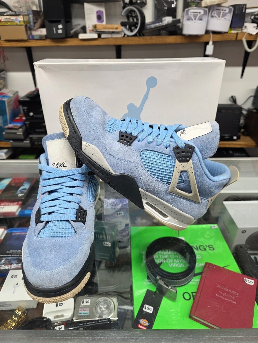 Nike Air Jordan 4 Retro Mid University Blue Suede CT8527-400 2021 Size 10.5